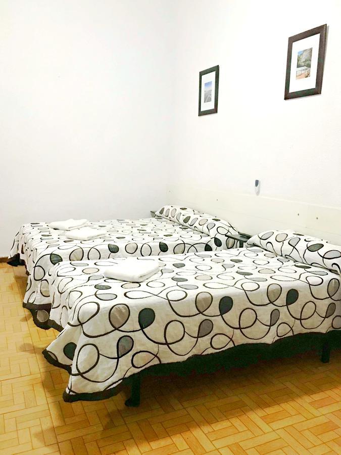 Hostal Los Arcos Madrid Ngoại thất bức ảnh