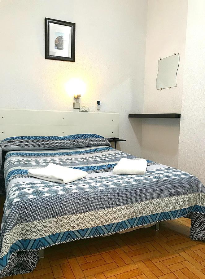 Hostal Los Arcos Madrid Ngoại thất bức ảnh